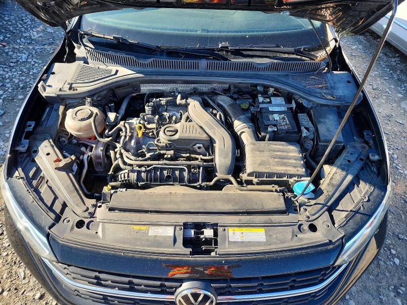 Снимка 11 от търг – 2023 VOLKSWAGEN JETTA с VIN 3VWBM7BU0PM047510