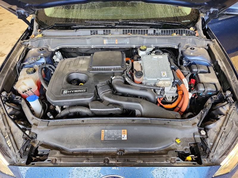 Photo 11 from auction – 2018 FORD FUSION with VIN 3FA6P0LU9JR232396