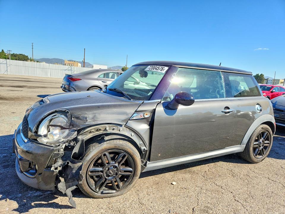 Снимка 1 от търг – 2013 MINI COOPER с VIN WMWSV3C56DT389862