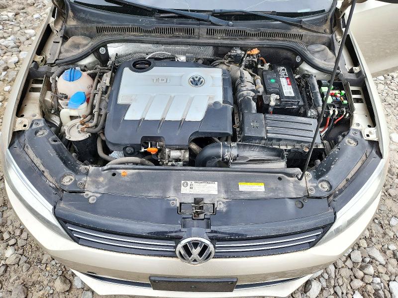 Снимка 11 от търг – 2013 VOLKSWAGEN JETTA с VIN 3VWLL7AJ2DM232118