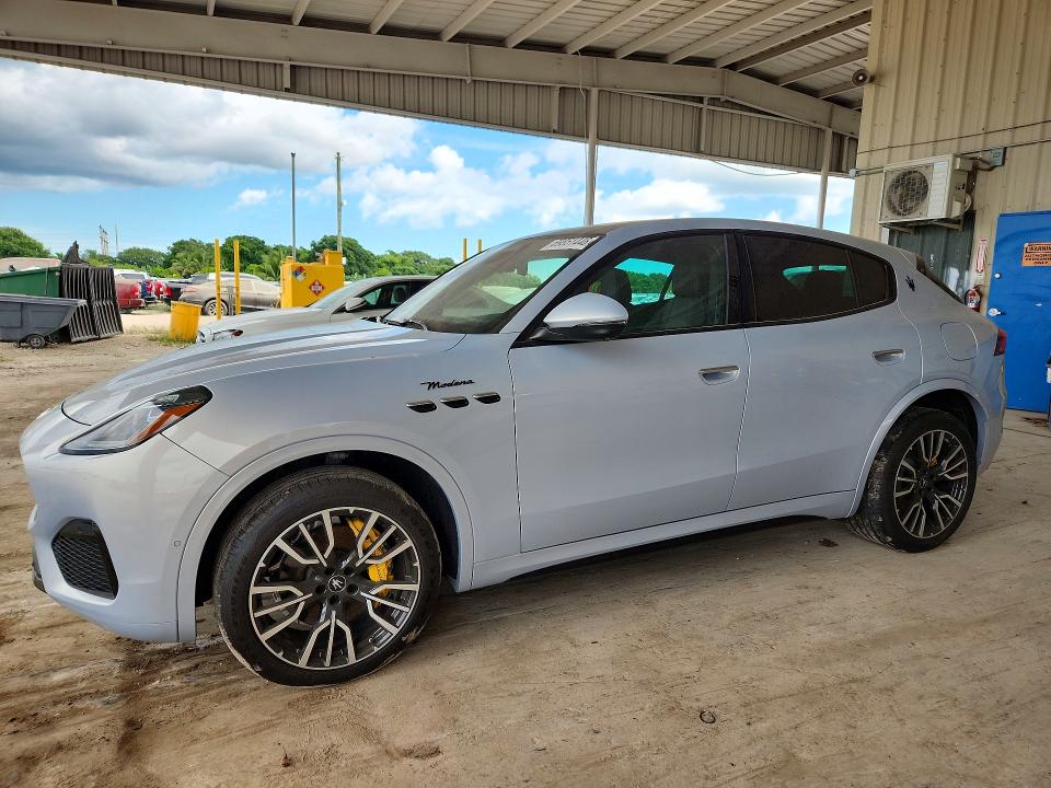 صورة رقم 1 من المزاد - 2023 MASERATI GRECALE مع VIN ZN682AVM8P7429014