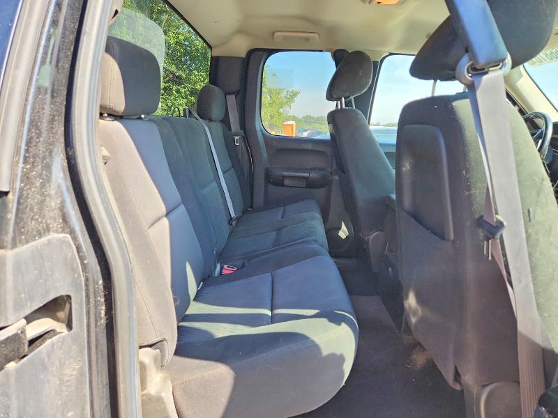 Снимка 10 от търг – 2011 CHEVROLET SILVERADO с VIN 1GCRKSE39BZ307195