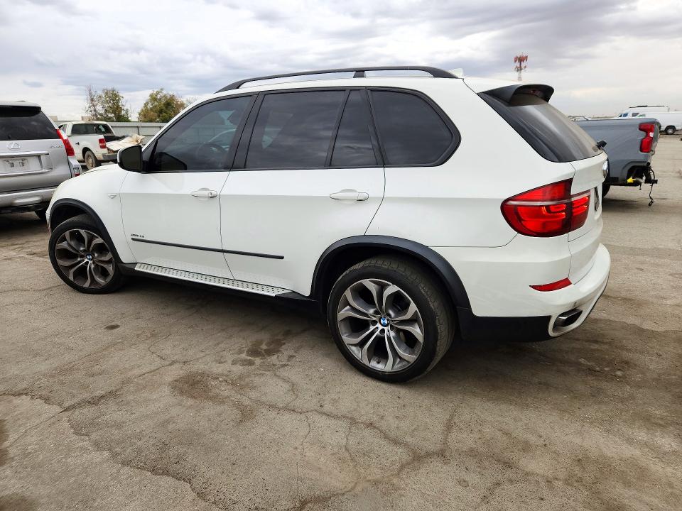 Снимка 2 от търг – 2012 BMW X5 с VIN 5UXZV8C57CL422928