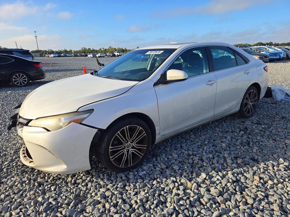 TOYOTA CAMRY 2016 с VIN 4T1BF1FK6GU181545 - Снимка от търг