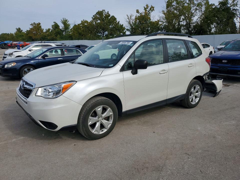 SUBARU FORESTER 2015 z numerem VIN JF2SJABC4FH599211 - Zdjęcie z aukcji
