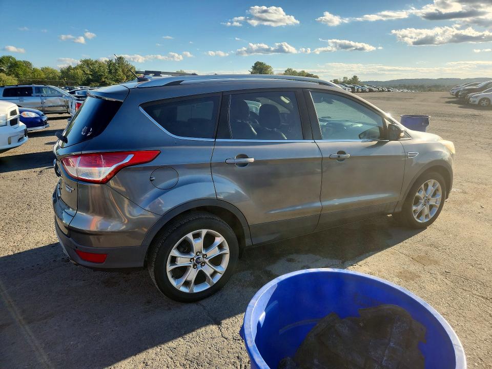 Снимка 3 от търг – 2014 FORD ESCAPE с VIN 1FMCU9J98EUC72620