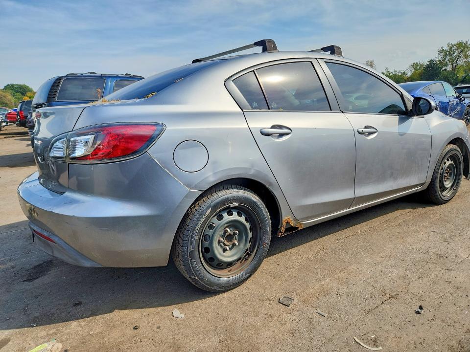 Снимка 3 от търг – 2010 MAZDA 3 с VIN JM1BL1SF1A1242833