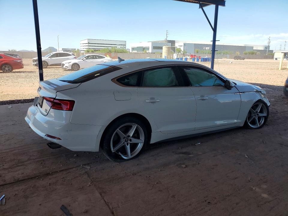 Снимка 3 от търг – 2018 AUDI A5 с VIN WAUDNCF57JA008774