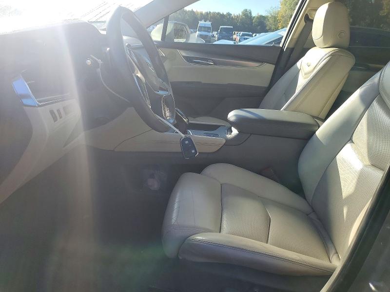 Zdjęcie 7 z aukcji – 2017 CADILLAC XT5 z VIN 1GYKNBRS2HZ107739