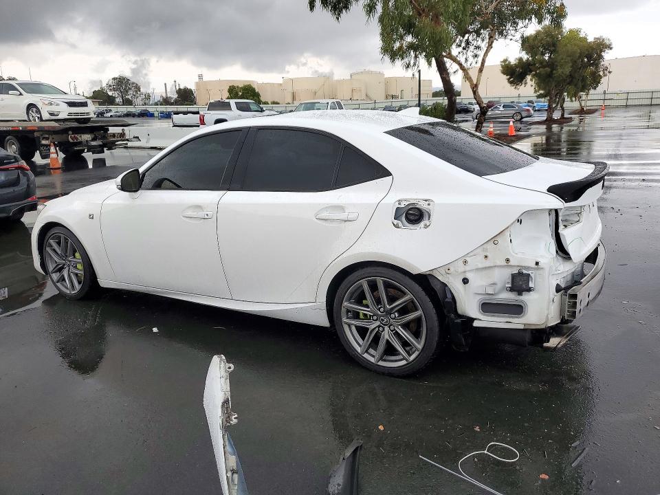 Снимка 2 от търг – 2018 LEXUS IS с VIN JTHBA1D28J5064751