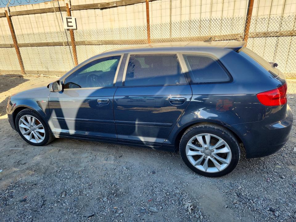 Снимка 2 от търг – 2013 AUDI A3 с VIN WAUBEAFM2DA021696