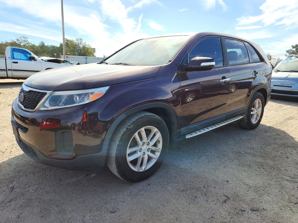 KIA SORENTO 2015 с VIN 5XYKT3A62FG556432 - Снимка от търг