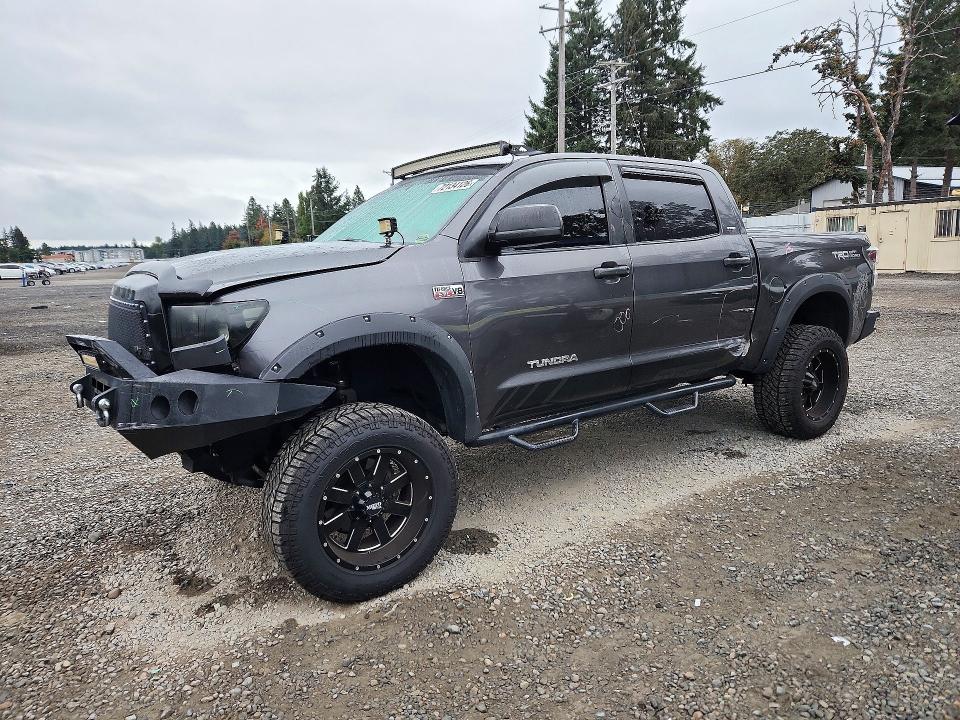 TOYOTA TUNDRA 2011 with VIN 5TFDY5F15BX183316 - Photo from auction