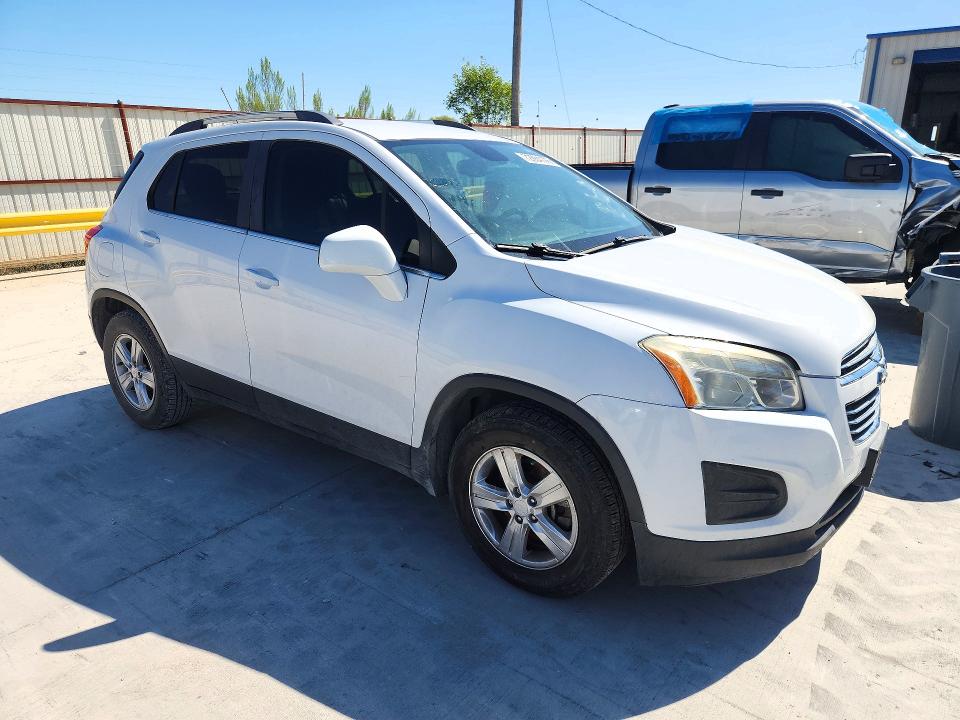 Photo 4 from auction – 2015 CHEVROLET TRAX with VIN 3GNCJLSB0FL248360