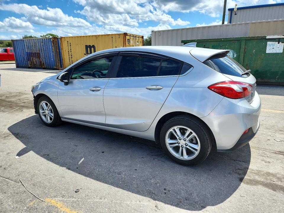 Снимка 2 от търг – 2018 CHEVROLET CRUZE с VIN 3G1BE6SM0JS567762