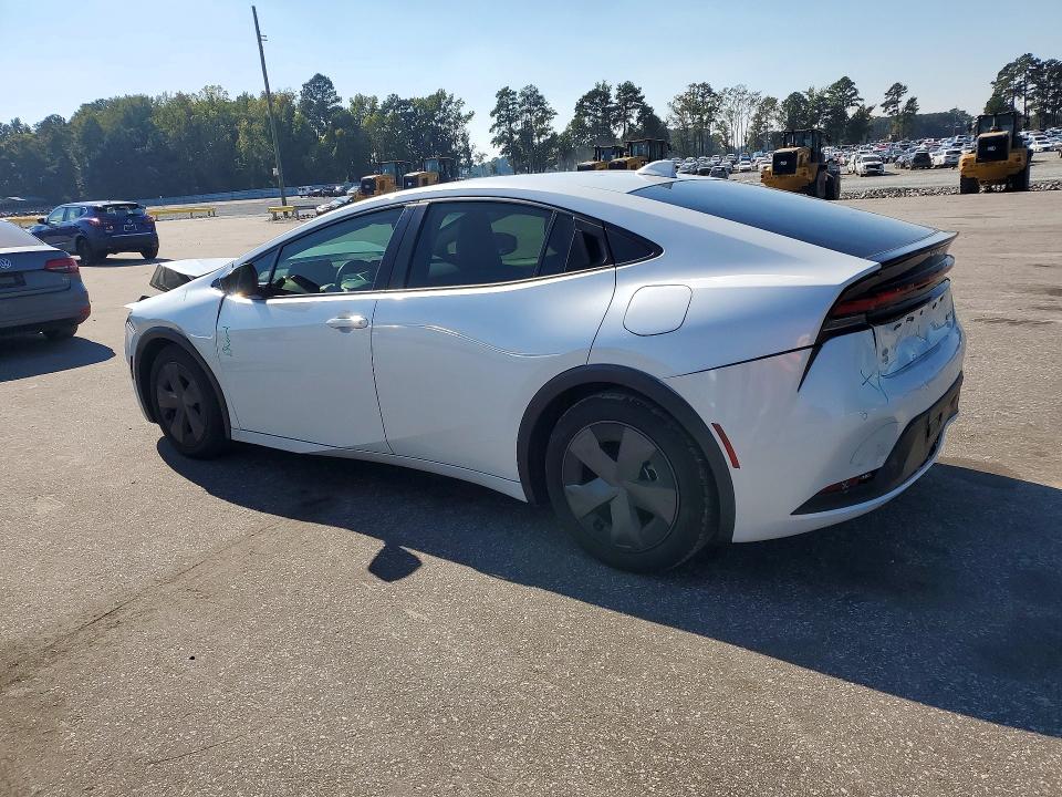 Снимка 2 от търг – 2025 TOYOTA PRIUS с VIN JTDACAAU9S3049685