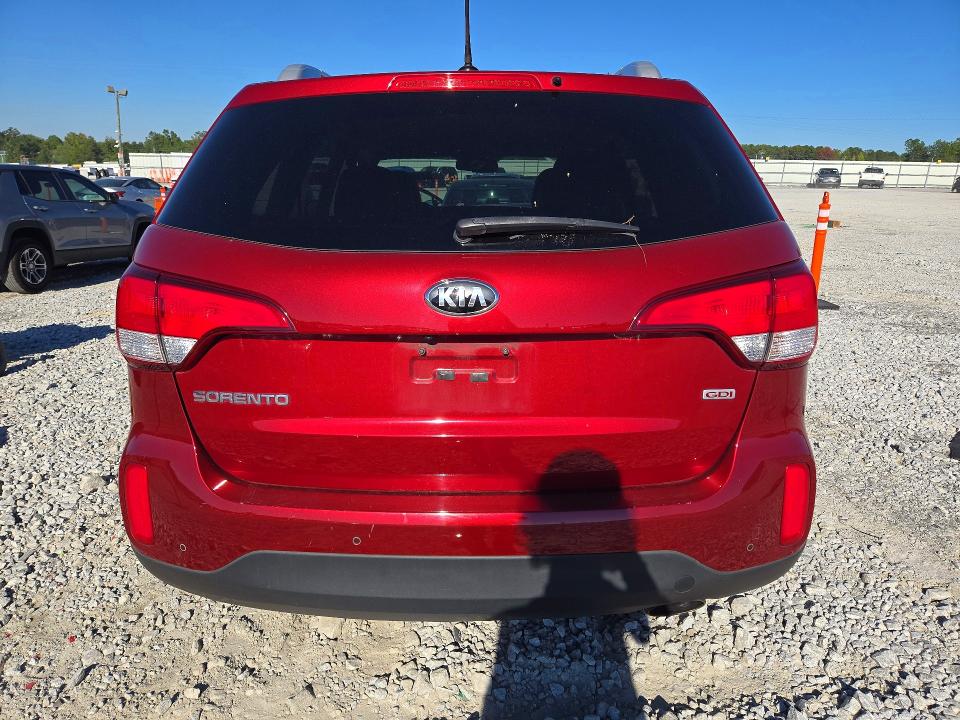 Foto 6 de la subasta – 2015 KIA SORENTO con VIN 5XYKT3A69FG568609