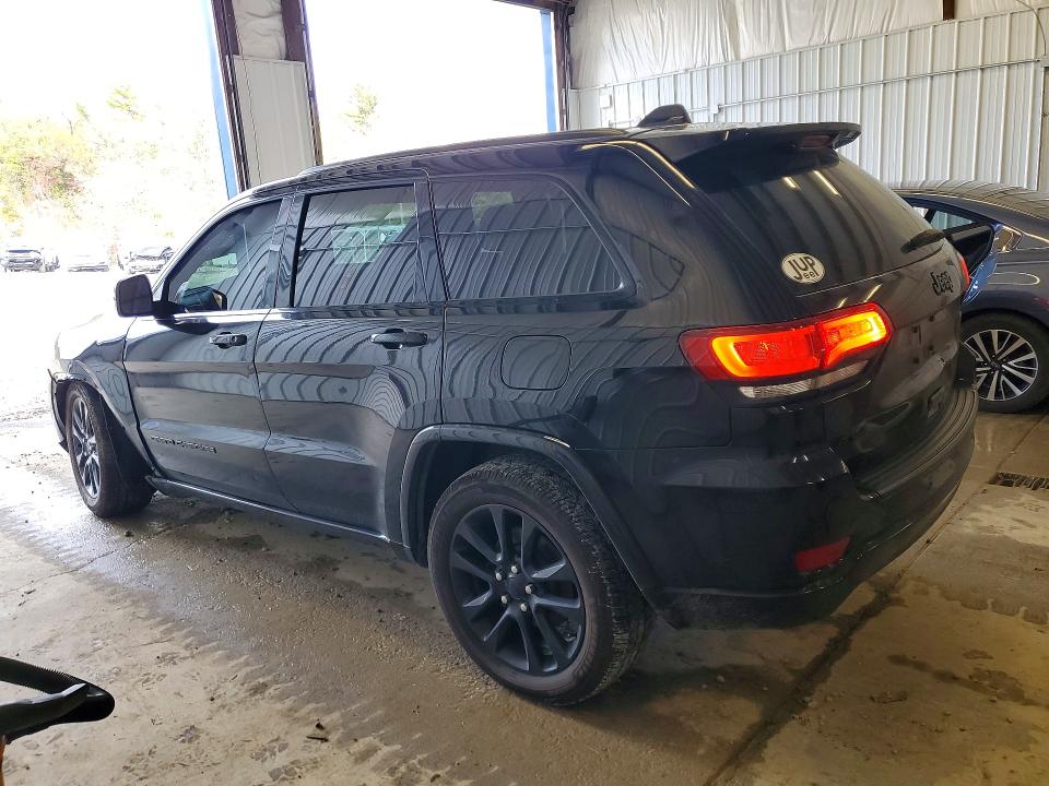 Снимка 2 от търг – 2021 JEEP GRAND CHEROKEE с VIN 1C4RJFAG0MC623058