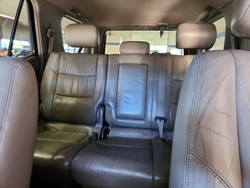 Photo 10 from auction – 2004 TOYOTA SEQUOIA with VIN 5TDBT44A44S208170