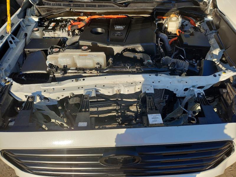 Photo 12 from auction – 2023 TOYOTA SEQUOIA with VIN 7SVAAABA4PX018280