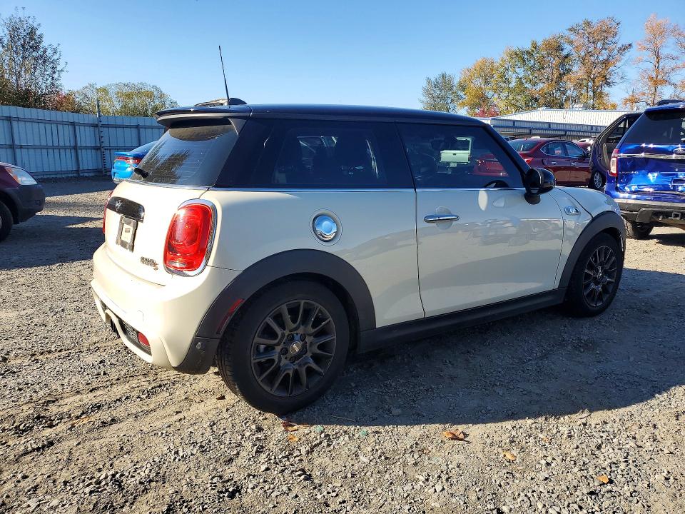 Foto 3 de la subasta – 2014 MINI COOPER con VIN WMWXM7C51ET985821