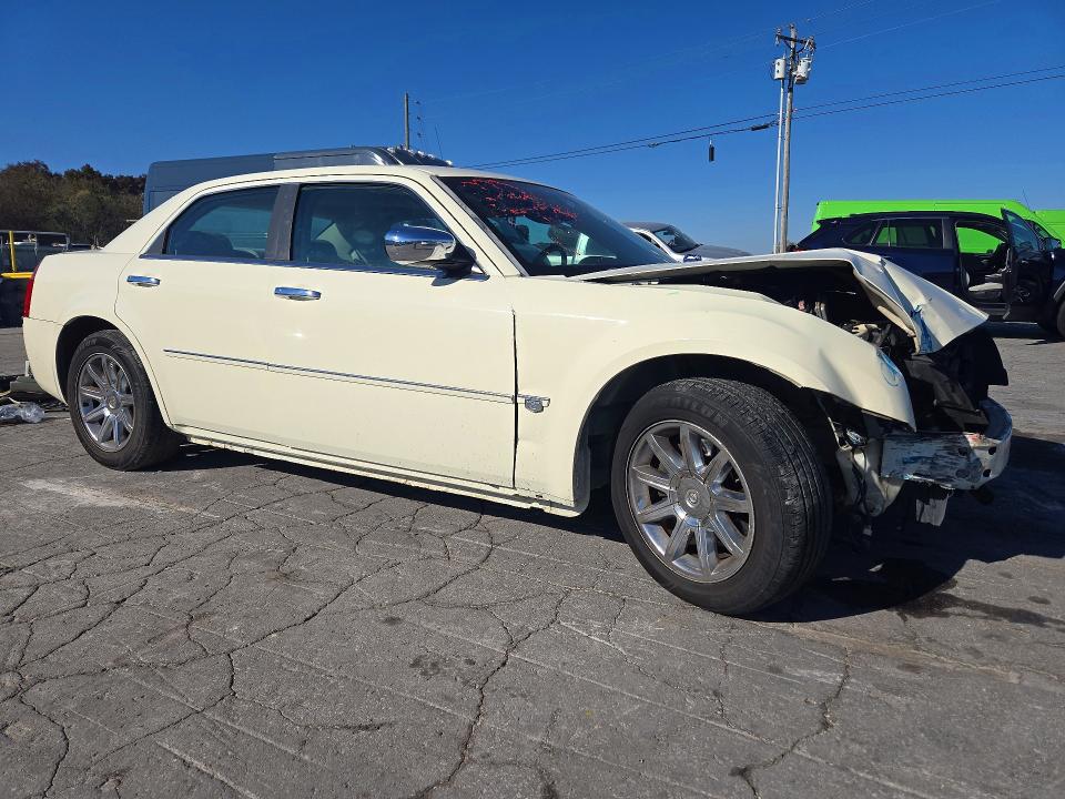 Снимка 4 от търг – 2005 CHRYSLER 300C с VIN 2C3JA63H95H666917