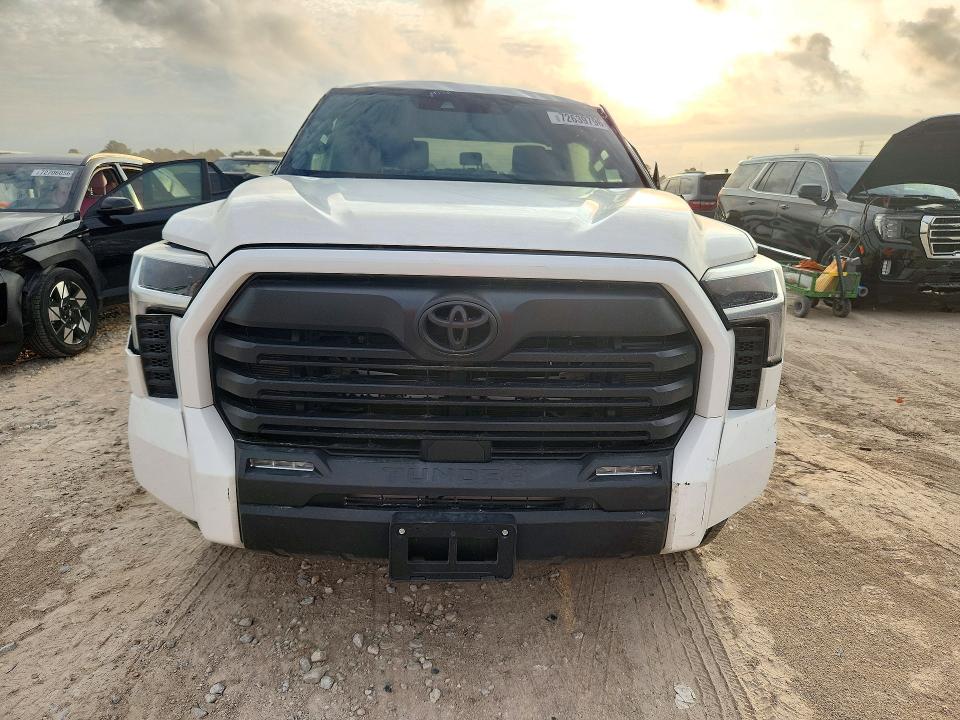 Photo 5 from auction – 2026 TOYOTA TUNDRA with VIN 5TFLA5AB8TX051796