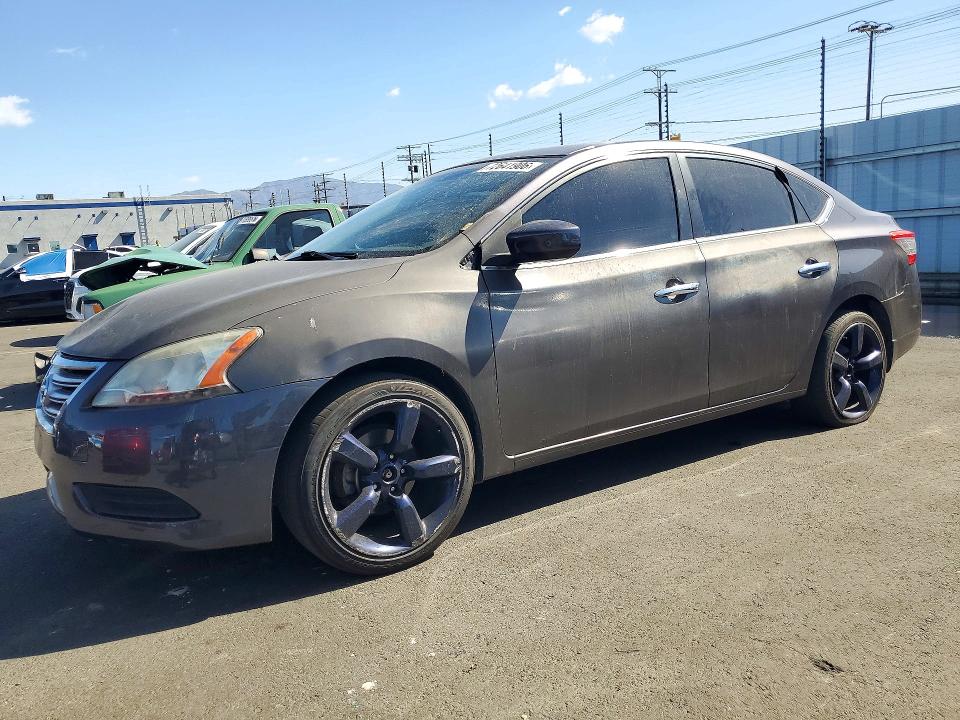 Photo 1 from auction – 2015 NISSAN SENTRA with VIN 3N1AB7AP9FY382582