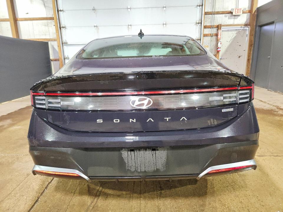 Снимка 6 от търг – 2026 HYUNDAI SONATA HYBRID с VIN KMHL24JJ0TA175378