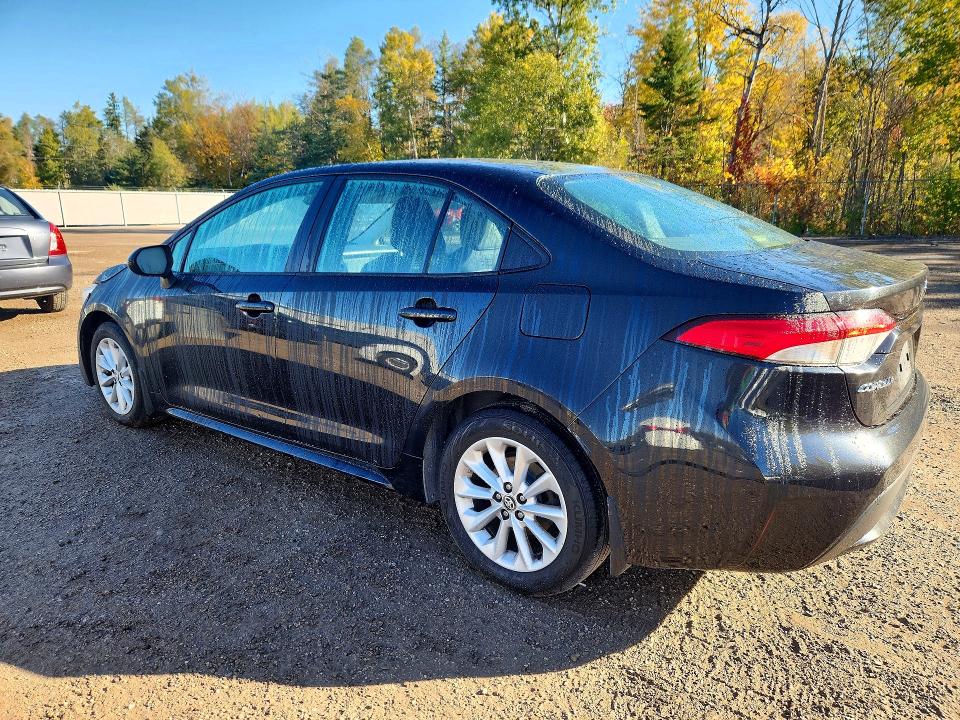 Снимка 2 от търг – 2021 TOYOTA COROLLA с VIN 5YFBPMBE2MP189198