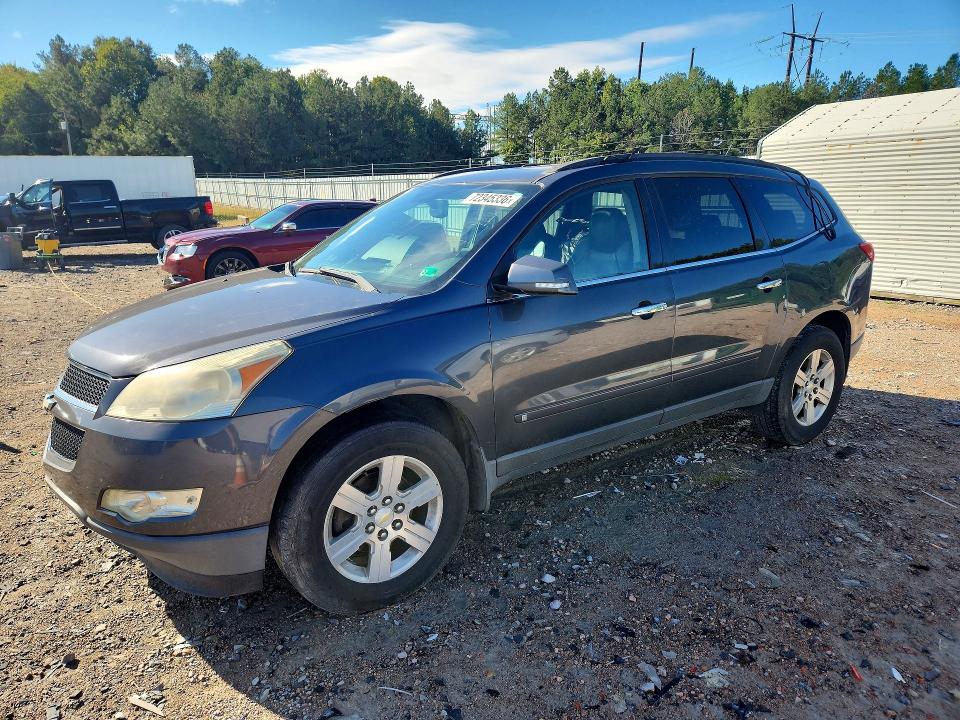 CHEVROLET TRAVERSE 2010 with VIN 1GNLRGED2AS123626 - Photo from auction