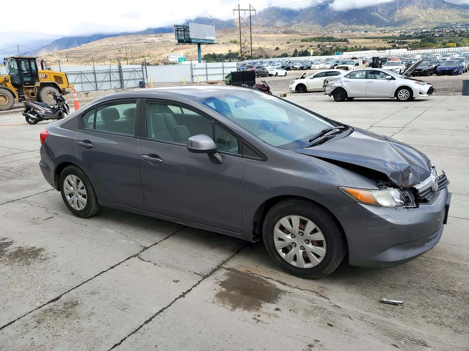 Photo 4 from auction – 2012 HONDA CIVIC with VIN 2HGFB2F54CH581670