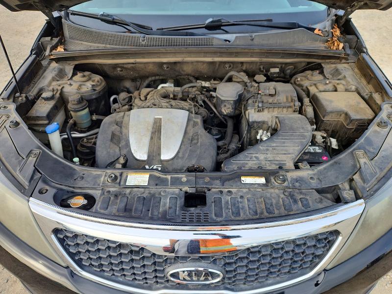 Снимка 12 от търг – 2011 KIA SORENTO с VIN 5XYKT4A26BG099315