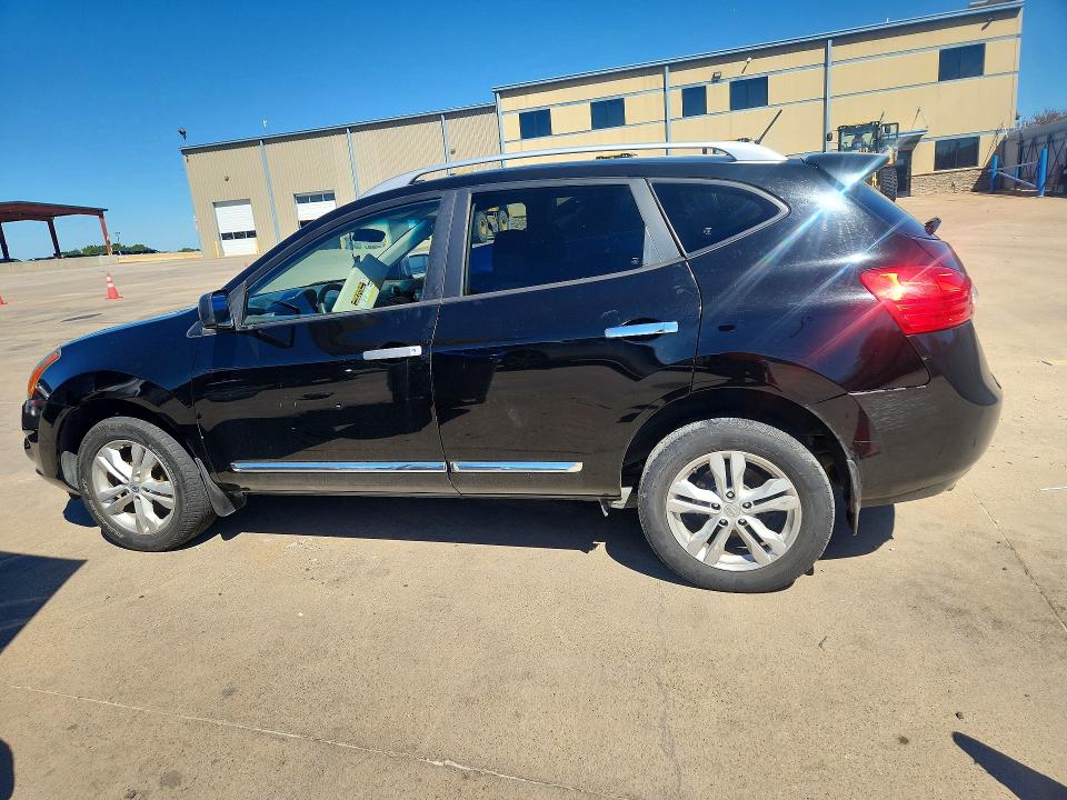 Photo 2 from auction – 2015 NISSAN ROGUE SELECT with VIN JN8AS5MTXFW654871