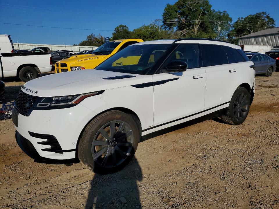 Photo 1 from auction – 2018 LAND ROVER RANGE ROVER VELAR with VIN SALYM2RV4JA750104