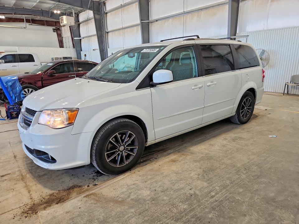 DODGE GRAND CARAVAN 2017 с VIN 2C4RDGCG6HR865361 - Снимка от търг