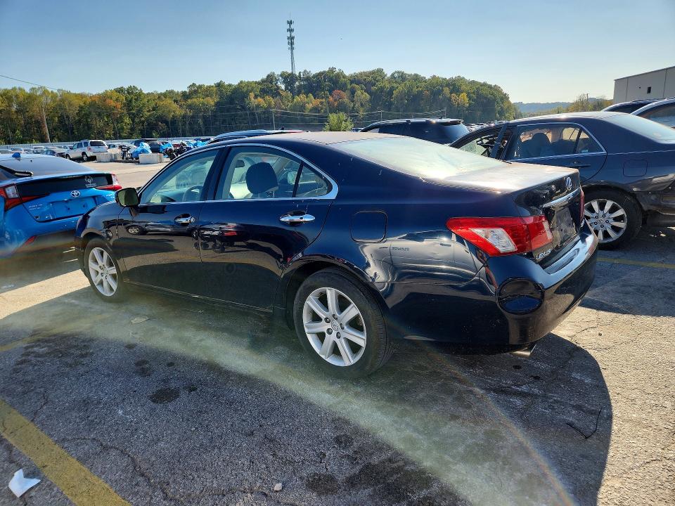 Снимка 2 от търг – 2007 LEXUS ES с VIN JTHBJ46G272012889