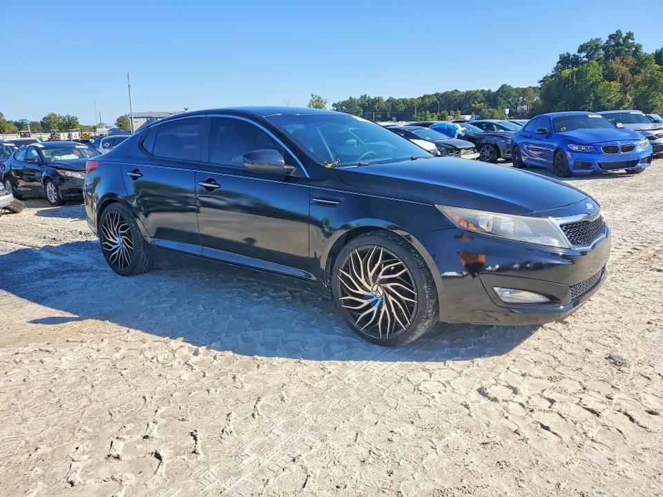 Снимка 4 от търг – 2013 KIA OPTIMA с VIN 5XXGM4A76DG180868