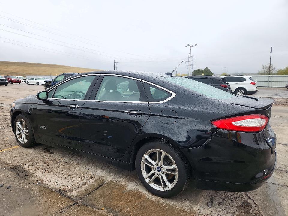Снимка 2 от търг – 2016 FORD FUSION с VIN 3FA6P0SU3GR121627