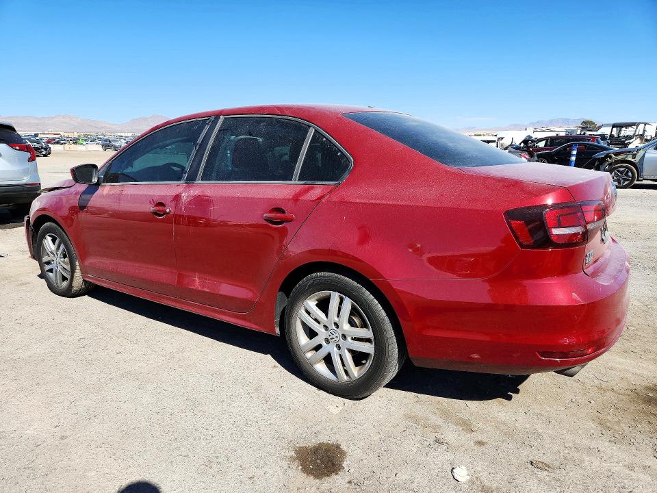 Снимка 2 от търг – 2018 VOLKSWAGEN JETTA с VIN 3VW2B7AJ1JM229821