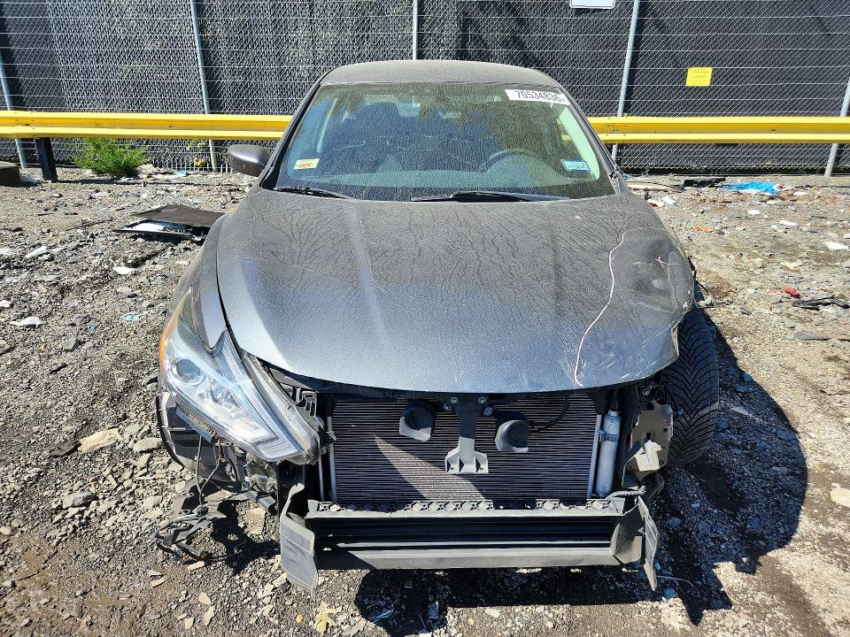 Photo 5 from auction – 2017 NISSAN ALTIMA with VIN 1N4AL3AP0HC203852