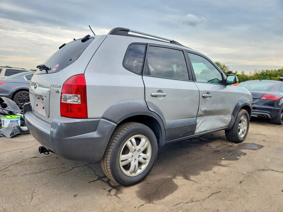 Снимка 3 от търг – 2008 HYUNDAI TUCSON с VIN KM8JN72D08U765742