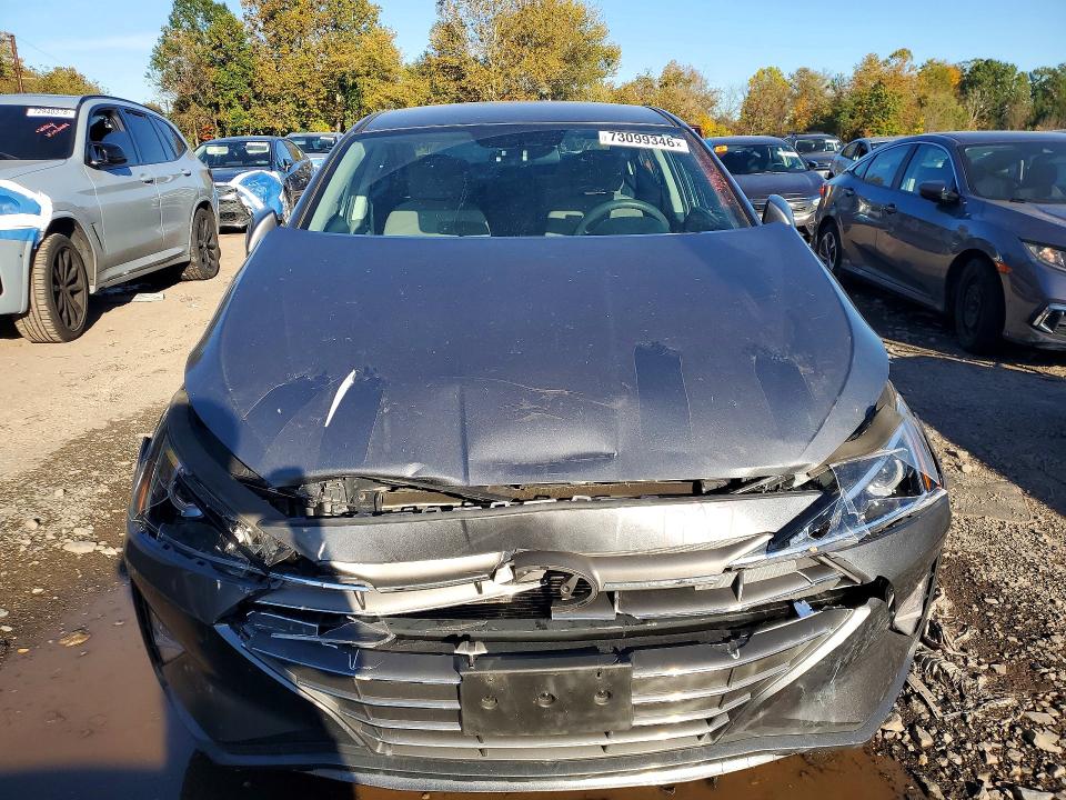 Снимка 5 от търг – 2019 HYUNDAI ELANTRA с VIN 5NPD74LF5KH442718