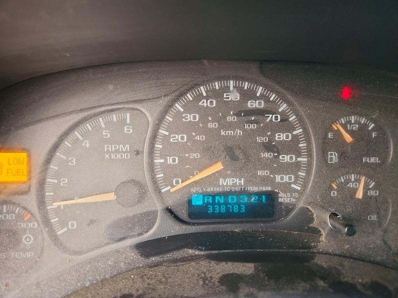 Photo 9 from auction – 2002 CHEVROLET SILVERADO with VIN 1GCGK13U72F207918
