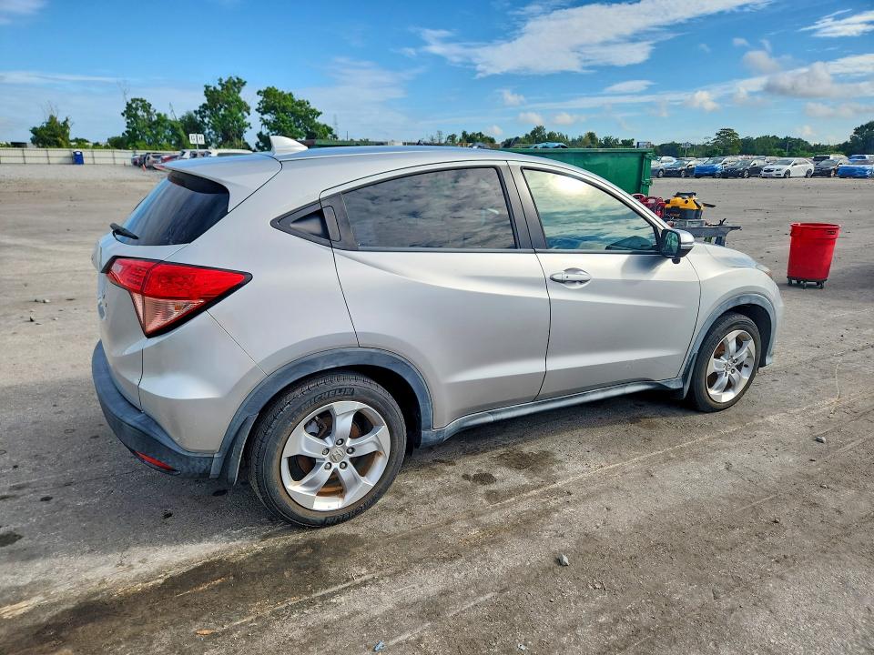 Photo 3 from auction – 2016 HONDA HR-V with VIN 3CZRU5H50GM710610