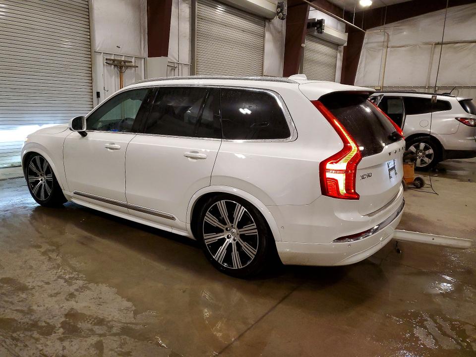 Foto 2 de la subasta – 2025 VOLVO XC90 con VIN YV4062PF1S1330065