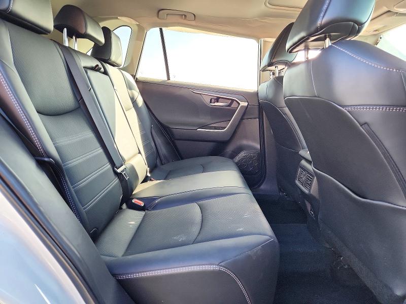 Photo 11 from auction – 2022 TOYOTA RAV4 with VIN 2T3N1RFV2NW316786