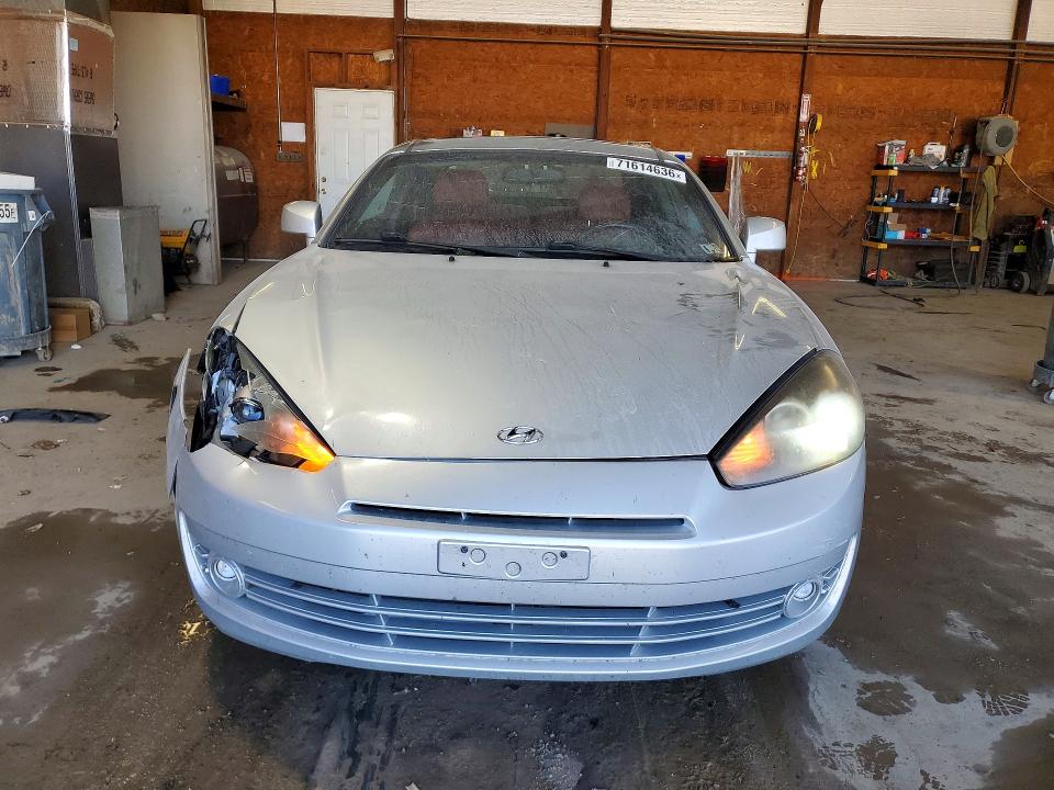 Снимка 5 от търг – 2008 HYUNDAI TIBURON с VIN KMHHN66F48U276622