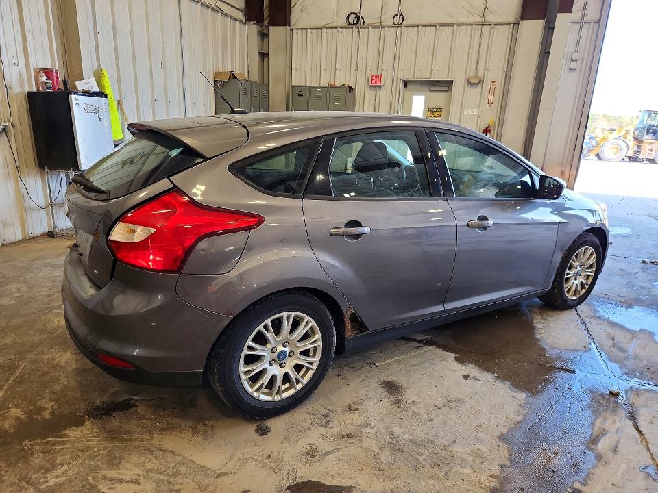 Photo 3 from auction – 2012 FORD FOCUS with VIN 1FAHP3K26CL178728