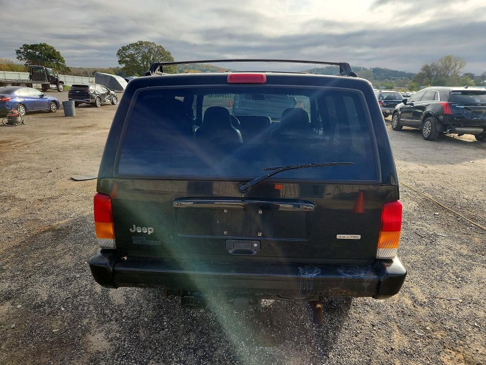 Photo 6 from auction – 2001 JEEP CHEROKEE with VIN 1J4FF48S71L611367